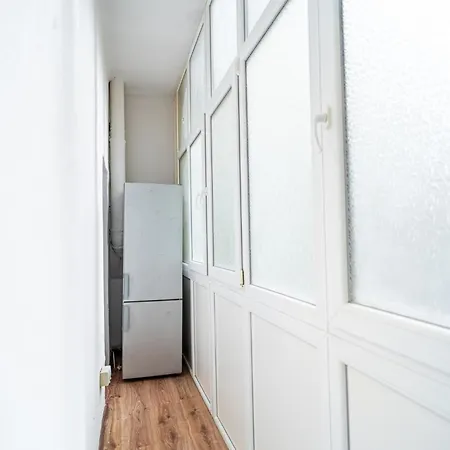 Cozy Near Calea Victoriei Апартаменты *