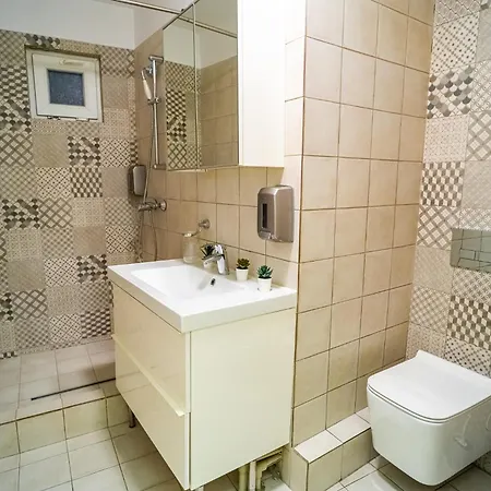 Cozy Near Calea Victoriei Apartment *