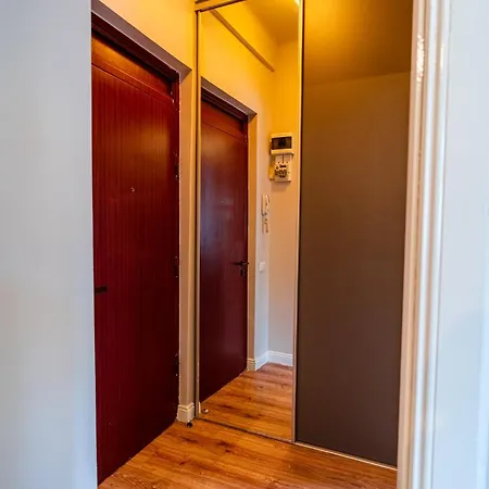 Cozy Near Calea Victoriei Apartment Bucharest
