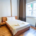Cozy Near Calea Victoriei Bukarest