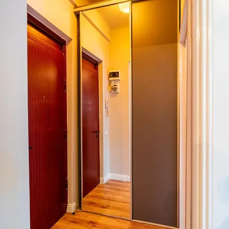 Cozy Near Calea Victoriei * 布加勒斯特